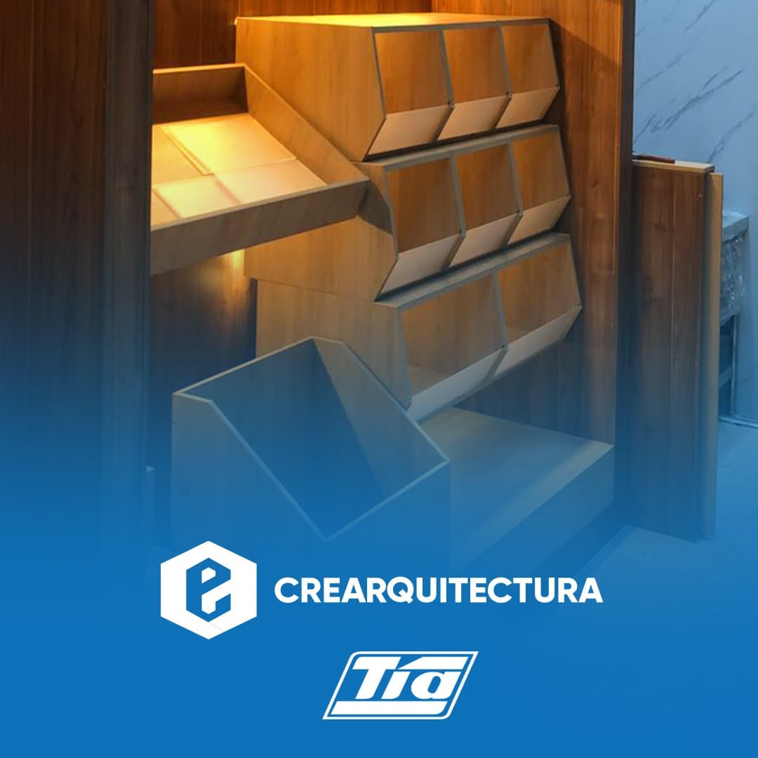 Mobiliario de madera a medida fabricado por Crearquitectura para tiendas TIA